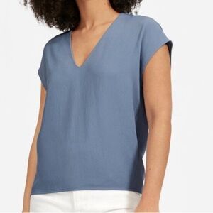 Everlane The Japanese GoWeave V-Neck Tee Blue Base Size 6